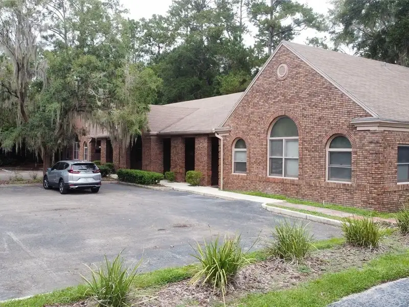 Prime 6,148± Sf Office/medical Space Near North Florida Regional Medical Center and Retail