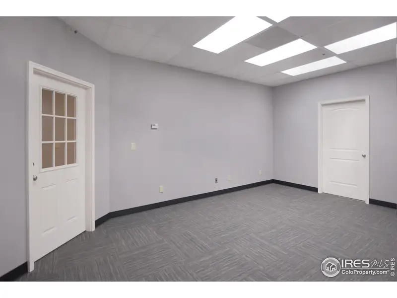 Industrial Office/warehouse for Lease in Loveland, Co - 5,057 Sf with Office Space