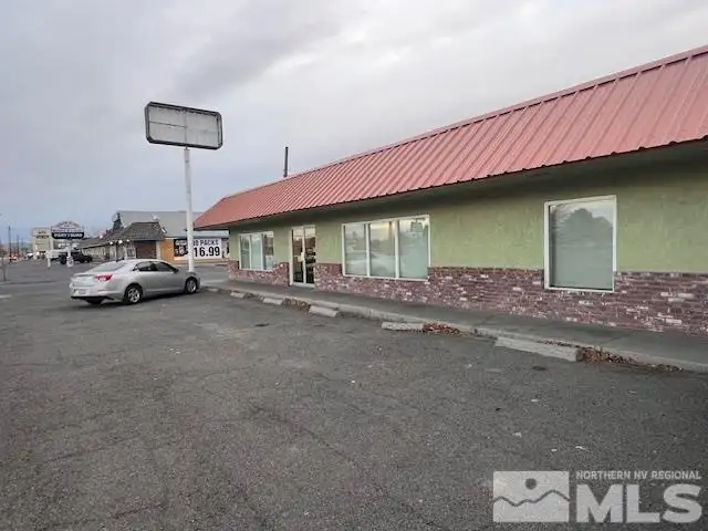 Multi-tenant Retail & Office Investment Property in Central Yerington with Vacancy and Warehouse Access