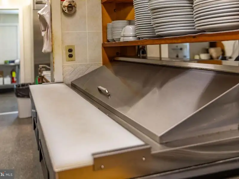 Established Restaurant with Commercial Kitchen and 120+ Seating in Hardy County