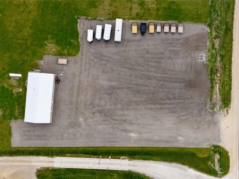 Commercial Building on Highway 20 Near Jesup, Ia with 4 Acres of Potential