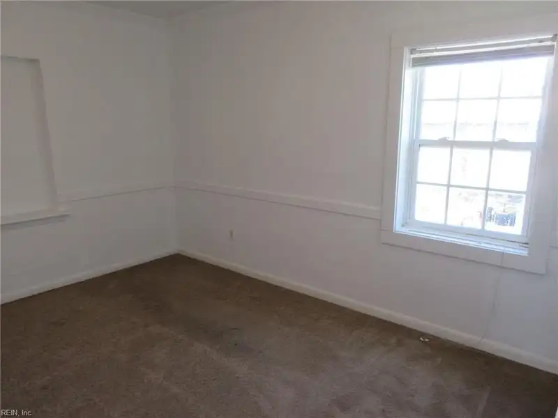 2-story Commercial Building with Office, Warehouse, and Apartments in W Pembroke