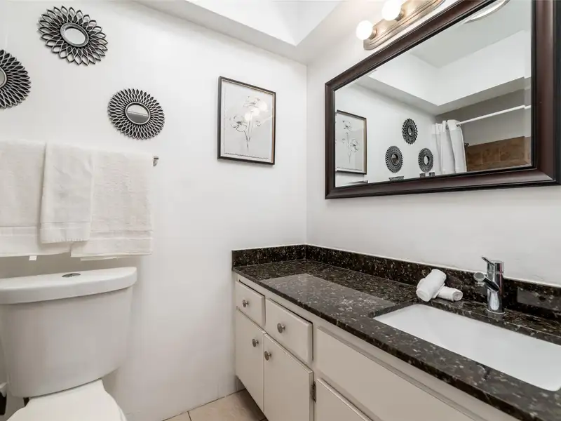 Turnkey 6-unit Airbnb Property in Prime Wilton Manors - Fully Renovated and Furnished