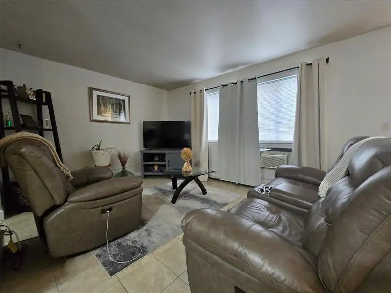Well-maintained Condominium Portfolio of 10 Units in Desirable Location