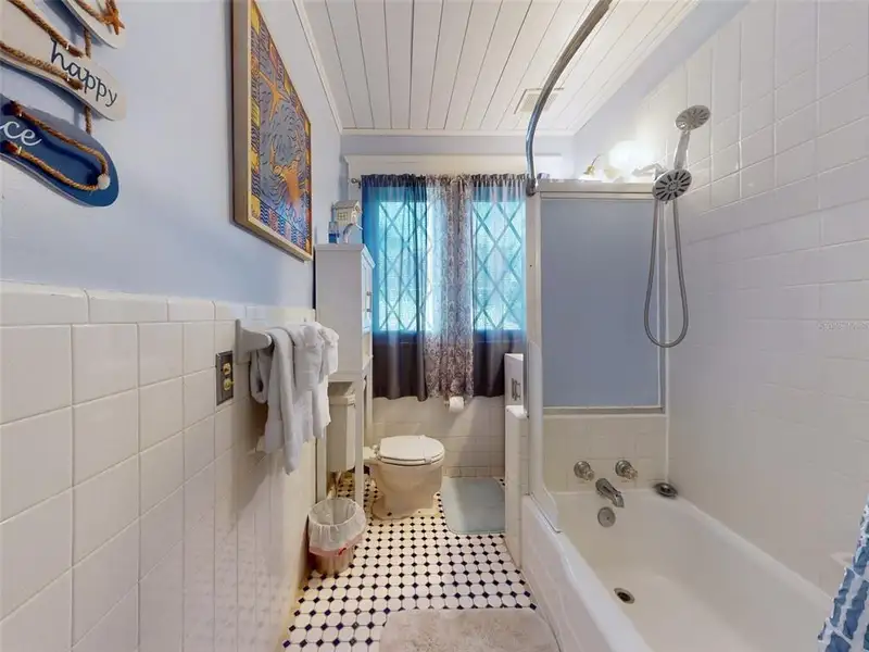 Historic 1912 Home and Bed & Breakfast in Downtown Daytona Beach