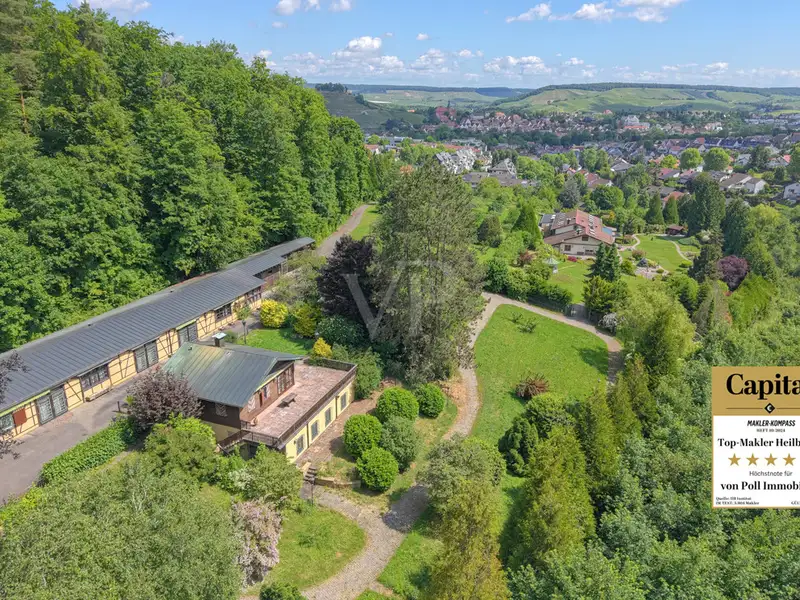Spacious 34,000 M² Stud Farm Property with Main House, Pool, and Guest Accommodations