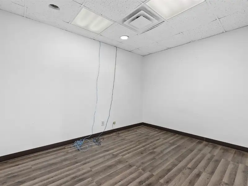 Flexible Office/retail Space for Lease in High-traffic Location, Edgewood Rd Sw