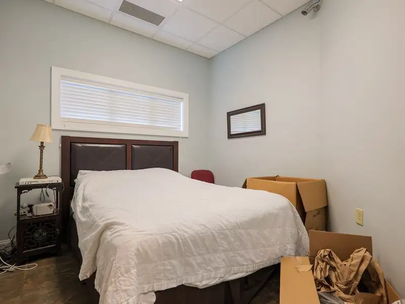Upscale Medical Office in Greystone Professional Centre with Flexible Layout and Dual Practices