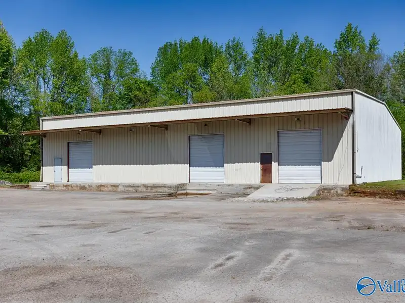 Flexible Industrial Property with 3 Buildings on 6 Acres in Huntsville, Al