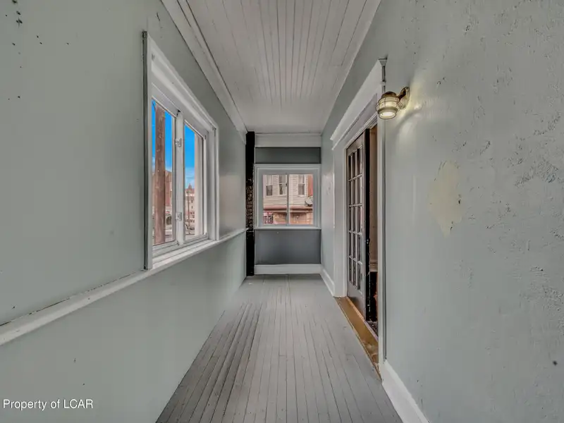 Five-unit Commercial and Residential Building in Prime Location with Recent Upgrades