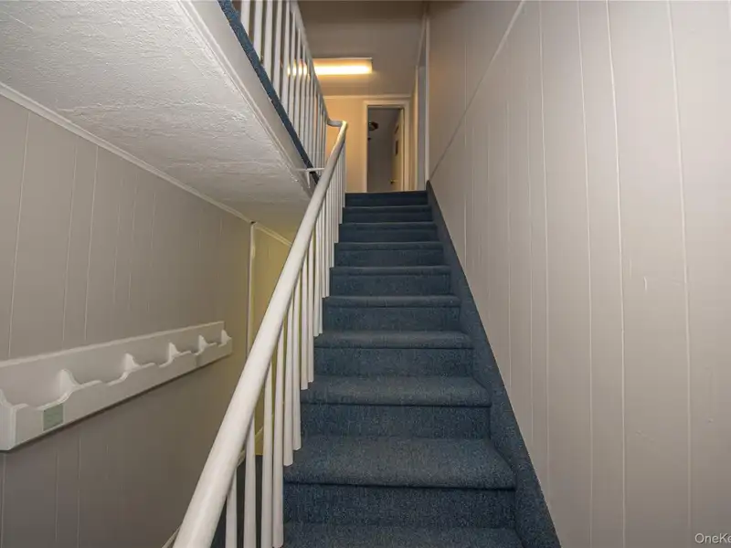 One Room Office in Babylon Village with Parking and Utilities Included