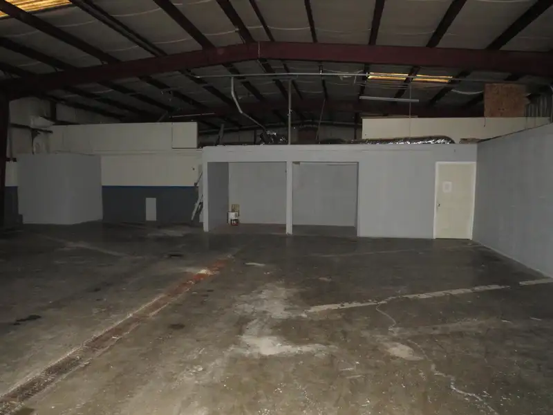 Versatile Commercial Property on Highway 25 N, Corbin with Showroom and Office Spaces