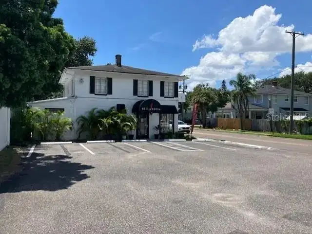 Established Commercial Property in High Visibility Corridor, South Tampa - Leased Investment Opportunity