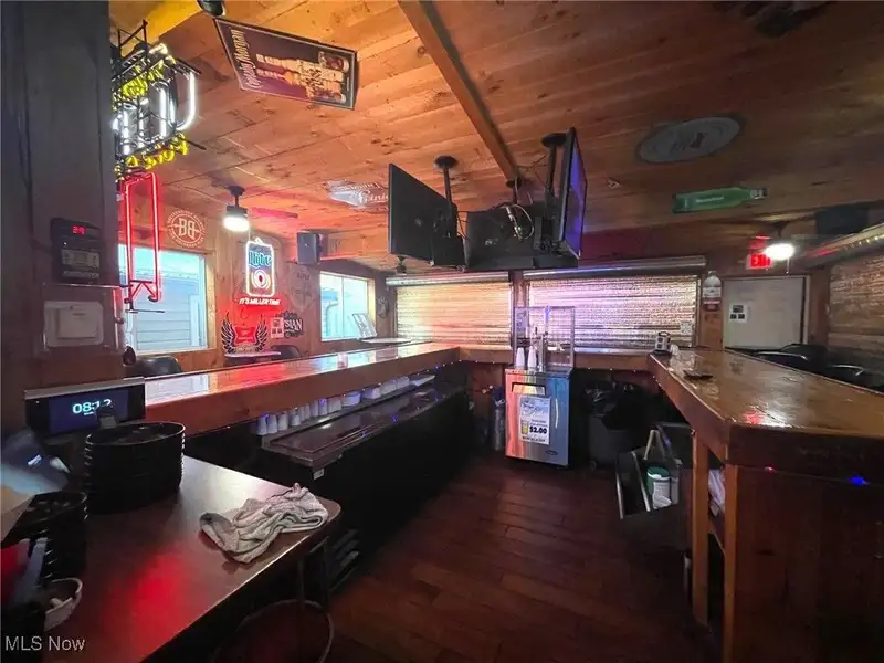 Thriving Bar and Restaurant with Drive-up Window on 1.42 Acres in Busy Location