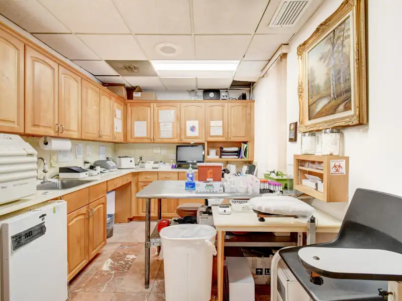 Turnkey 1,800 Sf Medical Office in Boynton Beach Near Baptist Hospital