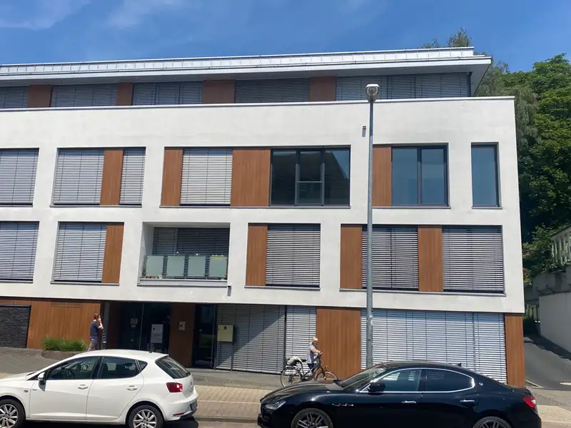 Modern Investment Properties in Mönchengladbach Center: Office and Practice Units Available
