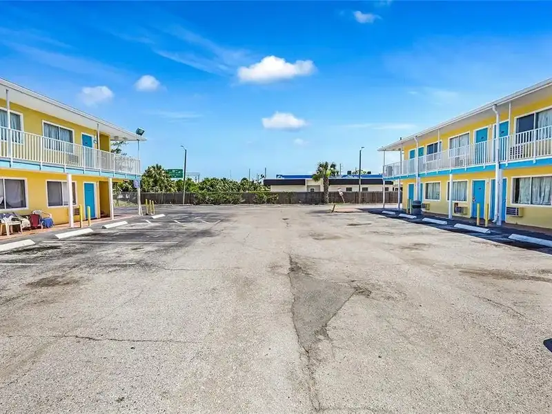 Independent Economy Hotel in Prime Location, St. Petersburg with 65 Keys and Redevelopment Potential