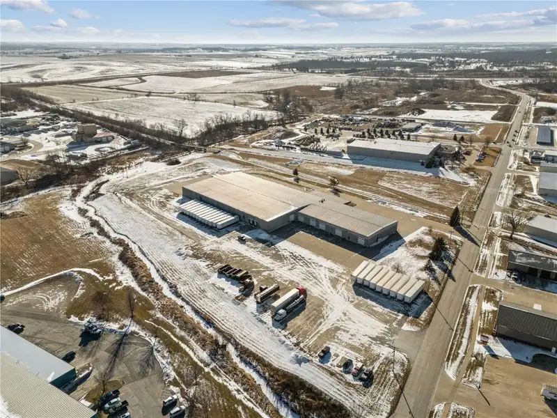 54,000 Sf Heated Warehouse and Office Space in Marion, Ia with Wash Bay and Loading Options