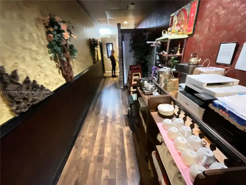 Turnkey Thai Curry Restaurant in University Commons with Established Customer Base and Growth Potential