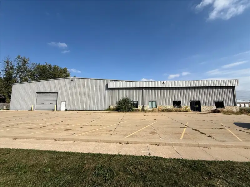 35,900 Sf Office/distribution Warehouse for Sublease in Marion with Highway Access