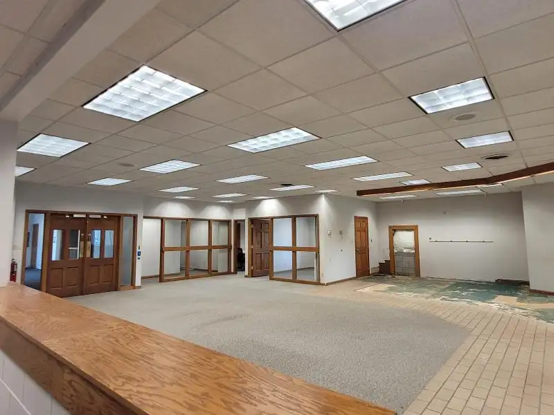Divisible Commercial Space with Drive-thru in Waukesha's Prime Location