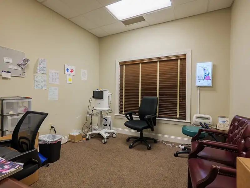Upscale Medical Office in Greystone Professional Centre with Flexible Layout and Dual Practices