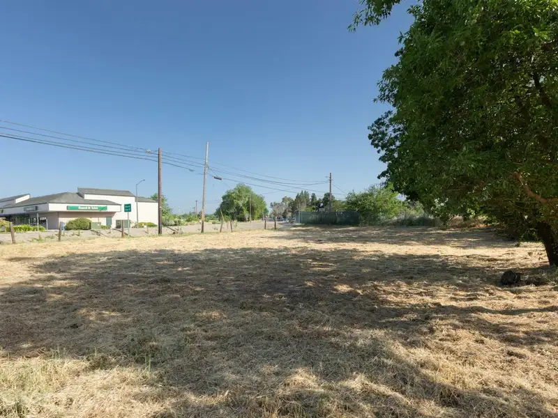 Commercial Land Opportunity: Two .22-acre Parcels in Colusa's Mixed-use Zone