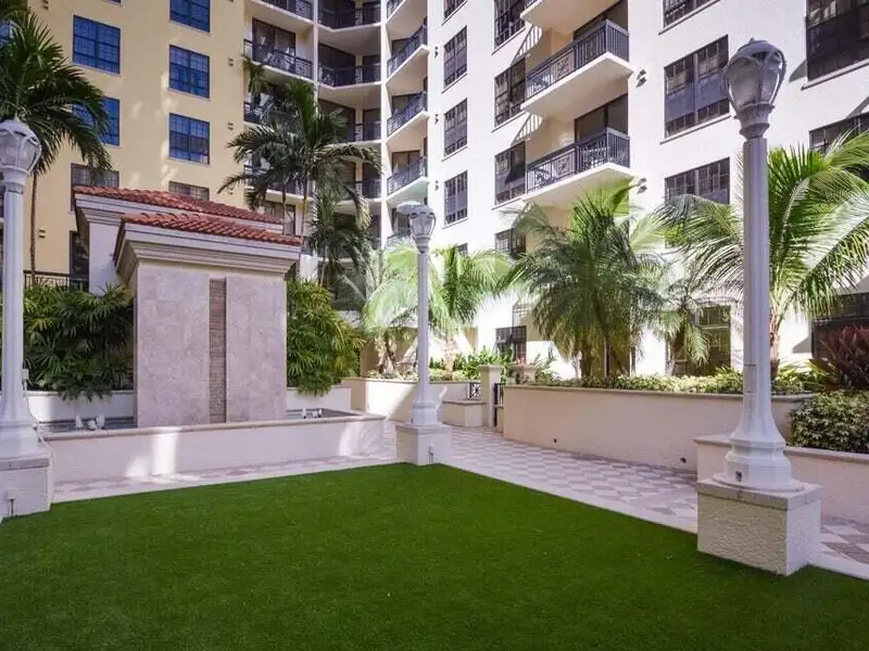 Live/work Condominium in Downtown West Palm Beach - Ideal for Commercial or Residential Use