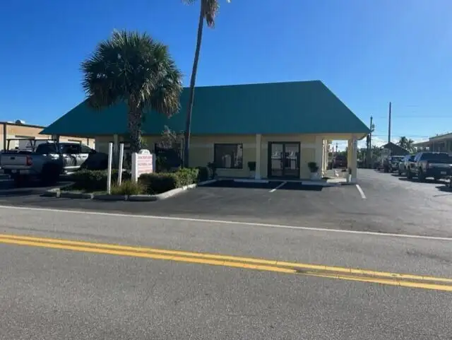 Versatile Commercial Property in Jupiter, Fl with Retail, Warehouse, and Office Spaces