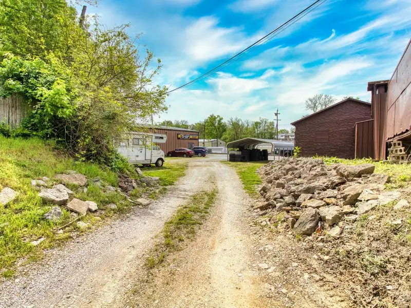 Turnkey Auto Mechanic Business with Multiple Buildings in Mt. Orab