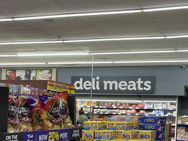 Established Grocery Store in Community Heart, Prime Location with Growth Potential