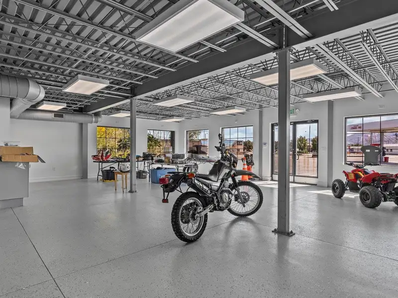 Versatile Commercial Space with Warehouse, Retail, and Mezzanine in Fruita, Co