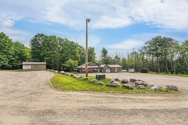 Turnkey Restaurant and Bar Business on Atv and Snowmobile Trail in Northwoods