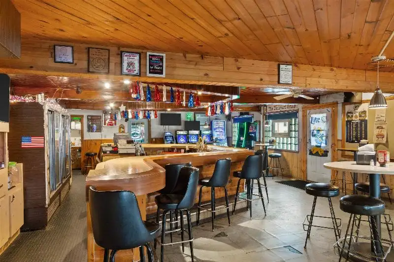 Established Bar and Restaurant with Living Quarters in Stevens Point Area
