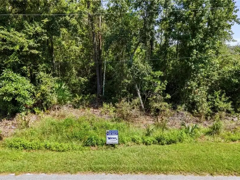 Versatile Commercial Building in Prime Location