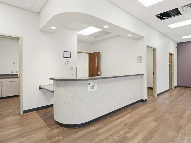 Versatile Multi-tenant Retail/office Space for Lease in Highland, In