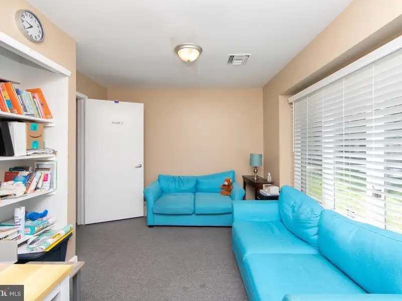 Bi-level Office Condo in Washington Township Professional Campus, Turnersville, Nj
