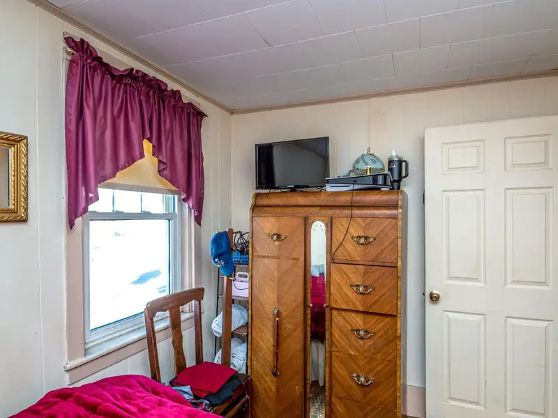 Du Bee Inn: Versatile Bed-and-breakfast with Mountain Views in the Great North Woods