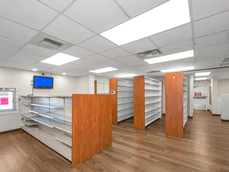 Flexible Use Commercial Property in Updated Condition, Former Fast Food and Pharmacy Location