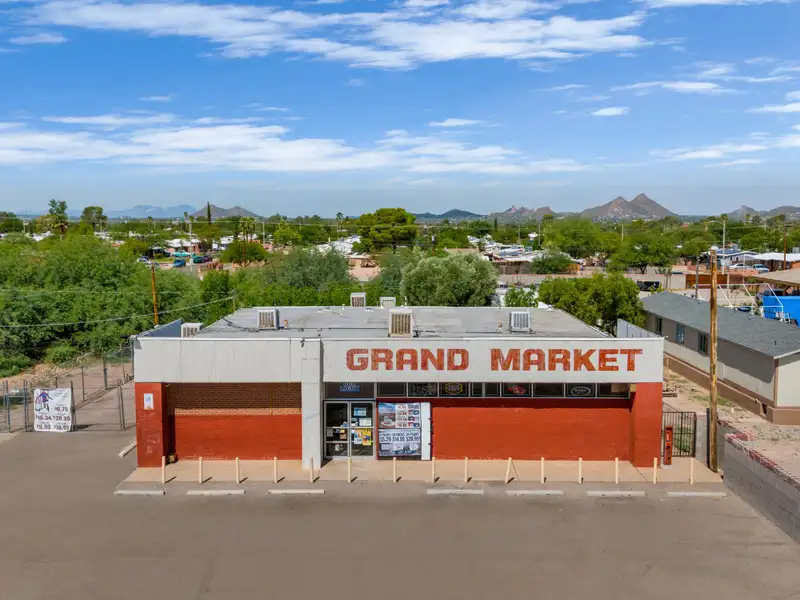 Mixed-use Property Near Tucson International Airport with Retail and Residential Potential