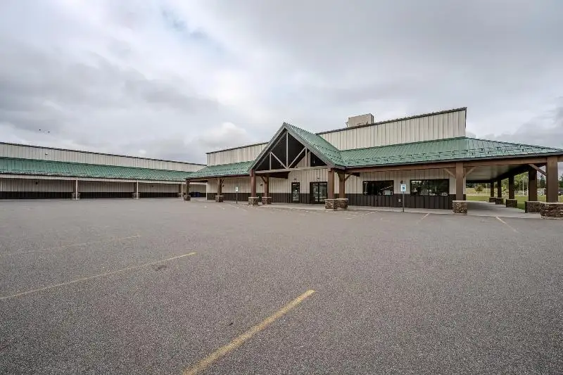 Prime Retail and Warehouse Buildings for Sale on Main St with High Traffic Counts