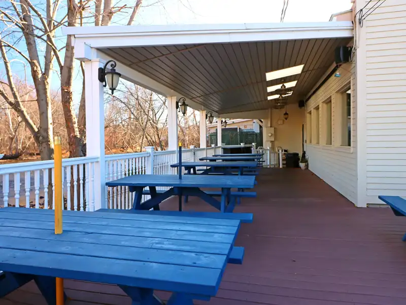Newly Renovated Pizza and Italian Restaurant on Busy Highway with River Views