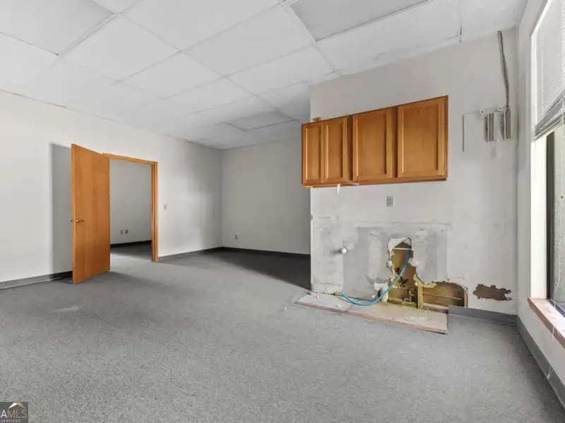 9,000 Sqft Industrial Building on 1.03 Acres in St. Marys, Ga