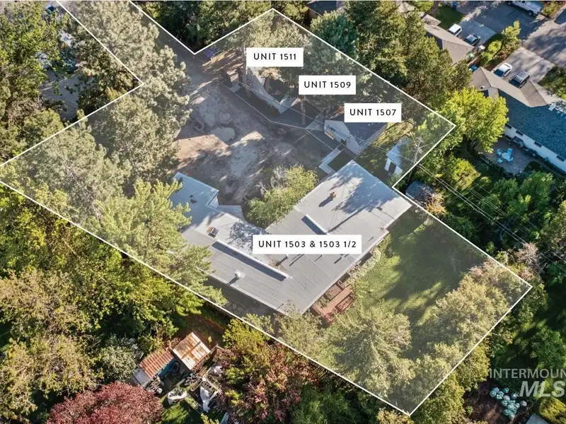Unique Duplex and Bungalows in Boise Bench on over Half an Acre