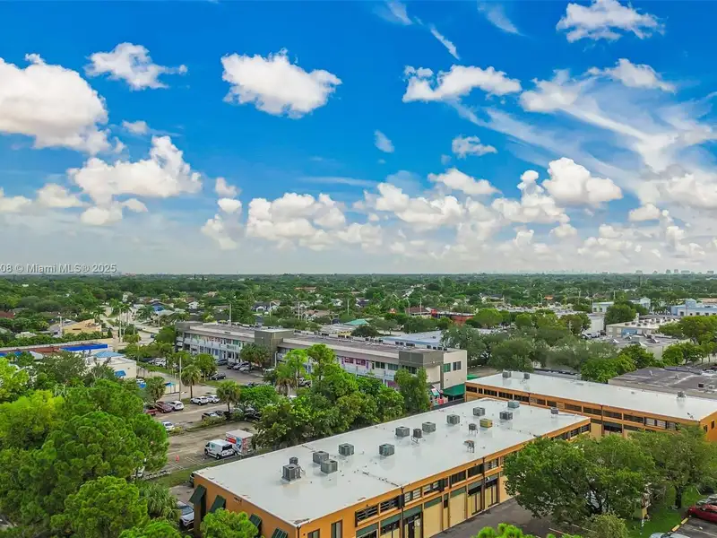Office Warehouse with Dedicated Space in Kendall Park Commercial Area