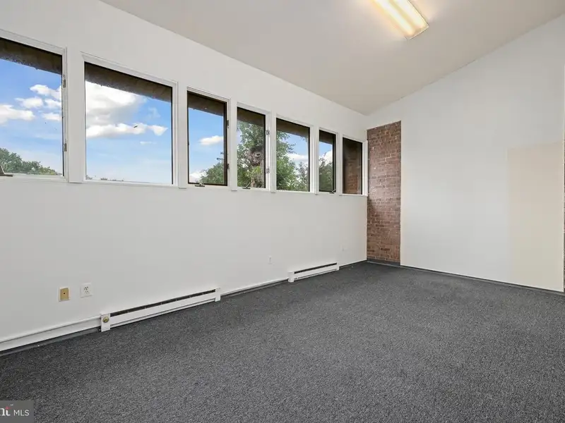 Commercial Building for Sale in Annandale - 8,202 Sq. Ft., Zoned C-3, Corner Lot