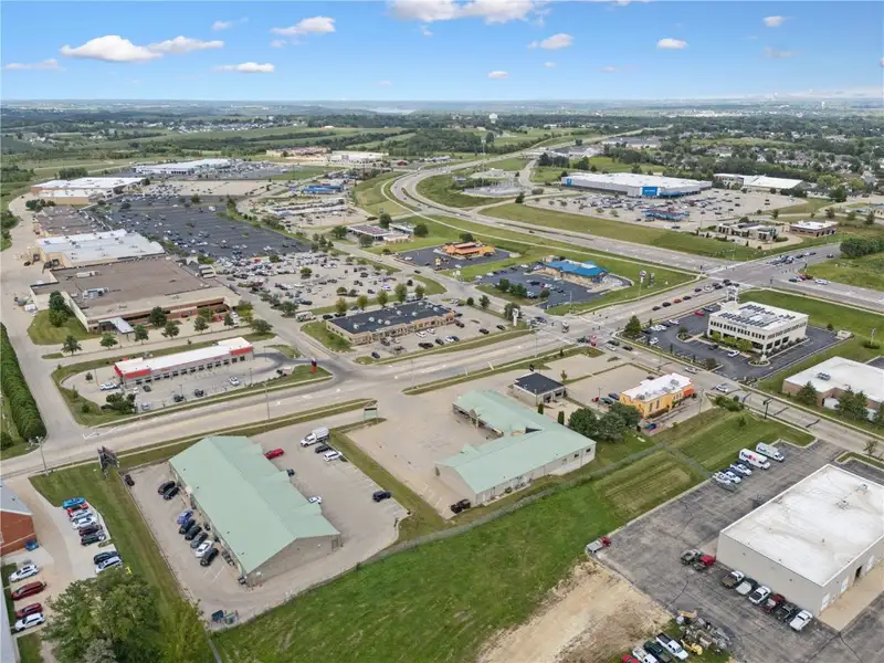 Retail Space for Lease in High-traffic Location on Asbury Rd, Dubuque, Ia