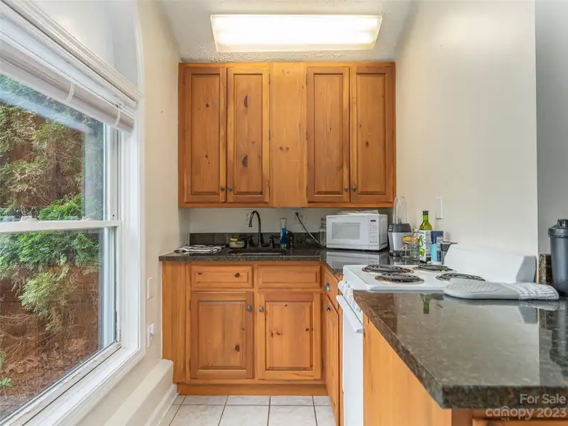 Two Commercial Buildings with Office and Studio Apartment in Clyde, Close to Amenities