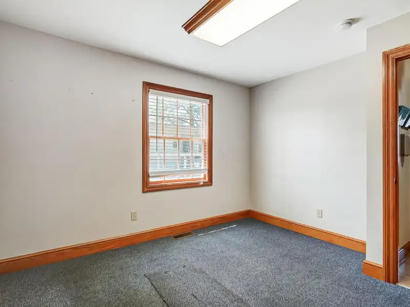 Standalone Commercial Building with Office Suite in Prime Hilliard Location