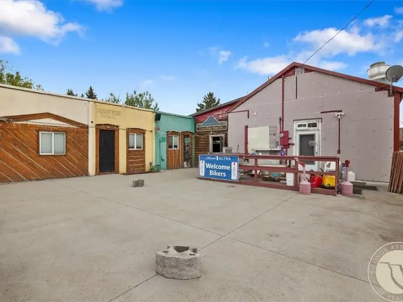 Renovated Saloon with Licenses Near Red Lodge and Beartooth Highway, Includes Living Space